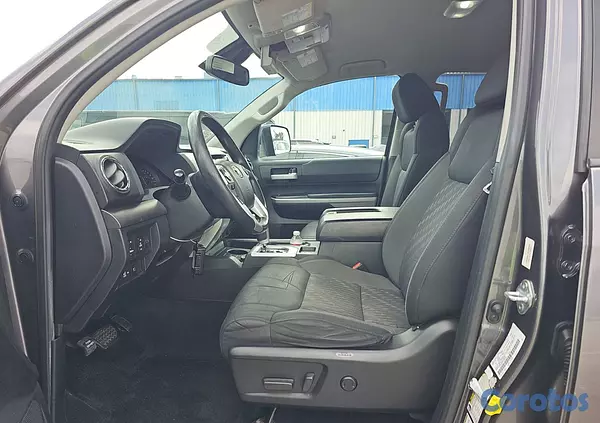 jeepetas y camionetas - Toyota Tundra SR5 2021 8