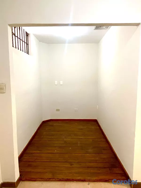 oficinas y locales comerciales - hermoso local en renta  4