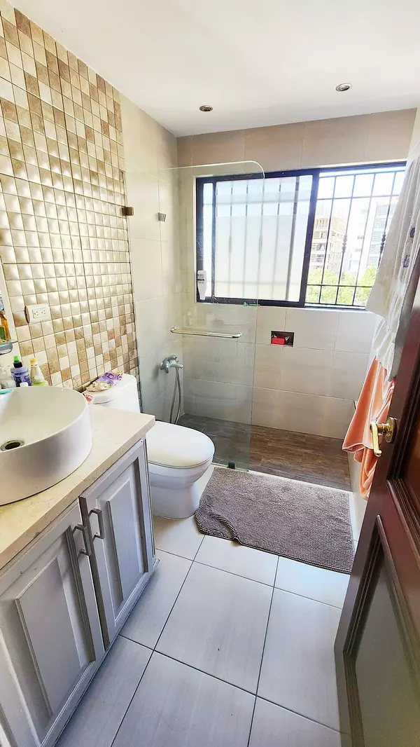 apartamentos - Se alquila apartamento clásico en Naco  8