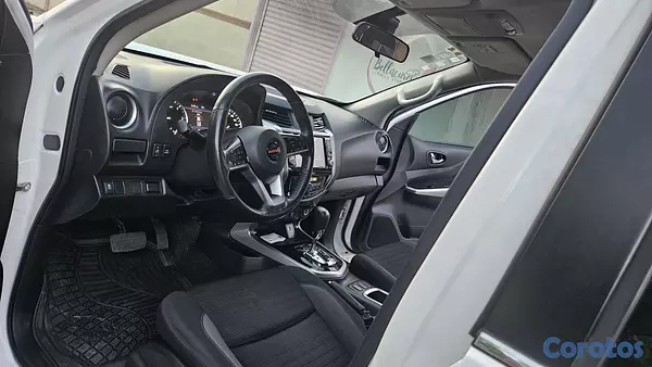 jeepetas y camionetas - Nissan frontier diesel 2022 4x4 9