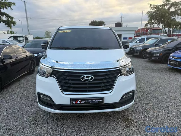 jeepetas y camionetas - HYUNDAI STAREX/H1 2019 DIESEL 12 PASAJEROS 5
