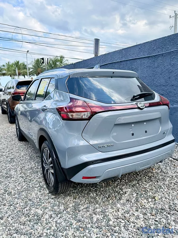 jeepetas y camionetas - Nissan kicks SV 2021  4