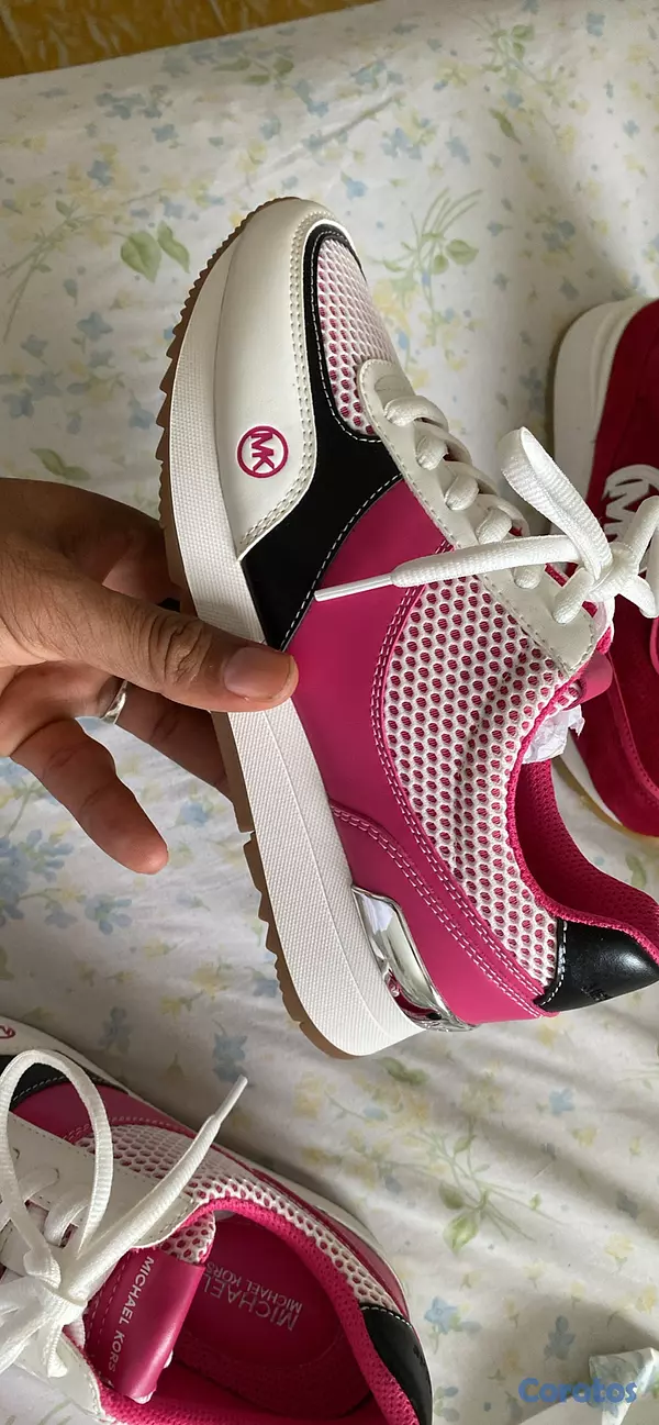 zapatos para mujer - Varios tenis y Zapatillas 5, 6, y 6.5 10