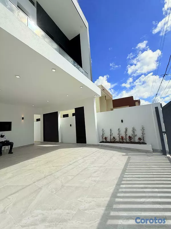 casas - Casa Nueva a Estrenar en Ave. 27 de Febrero 3