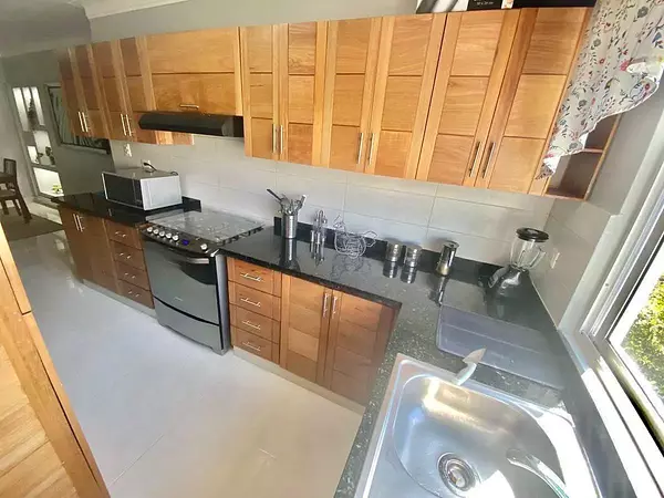 apartamentos - Apartamento en Alquiler
LOS RESTAURADORES
US$ 1,250.00 Amueblado 2