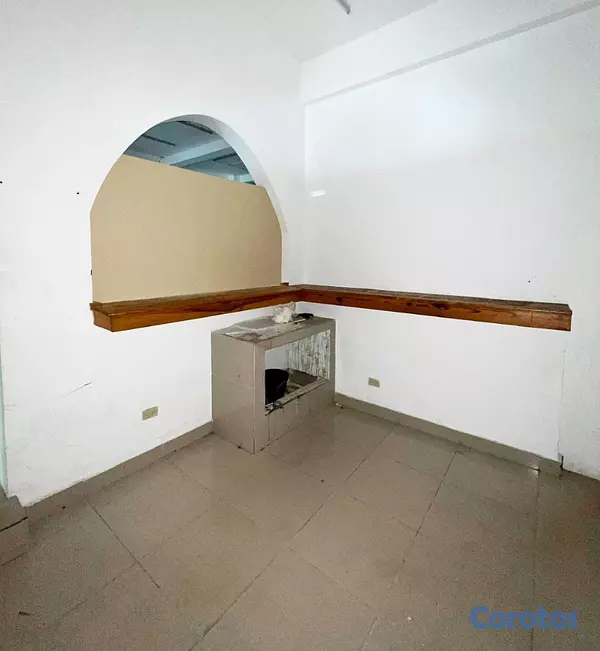 oficinas y locales comerciales - se alquila casa  3