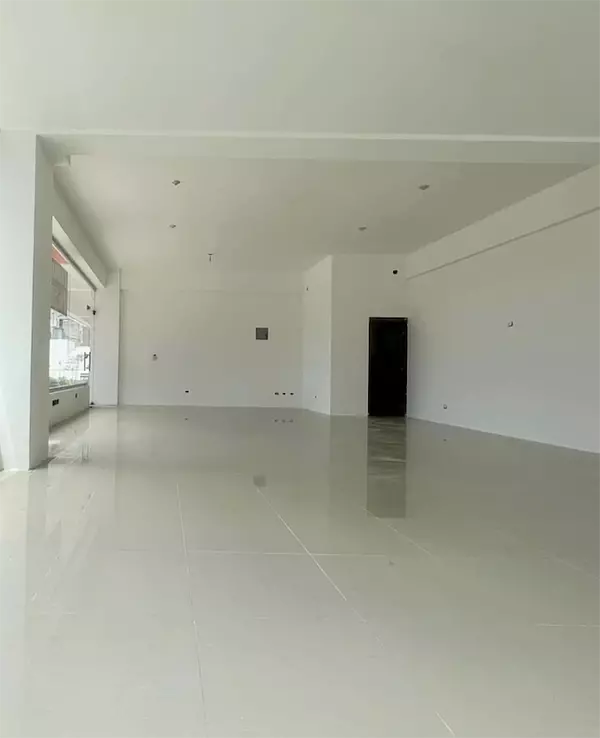 oficinas y locales comerciales - Local exclusivo en piantini primer nivel  3