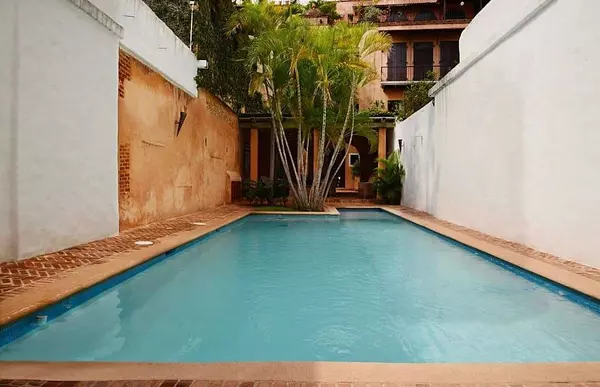 penthouses - Se alquila apartamento tipo PH en la Zona Colonial 8