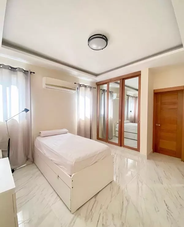 casas - Espectacular Vivienda en Proyecto Cerrado, Gurabo 3