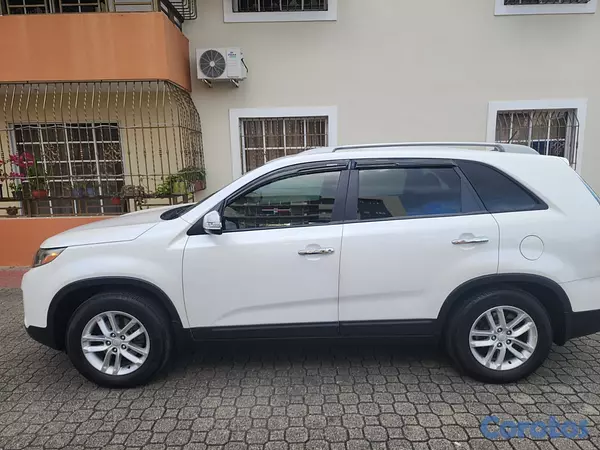 jeepetas y camionetas - Kia Sorento 2015 Blanco de Oportunidad  3