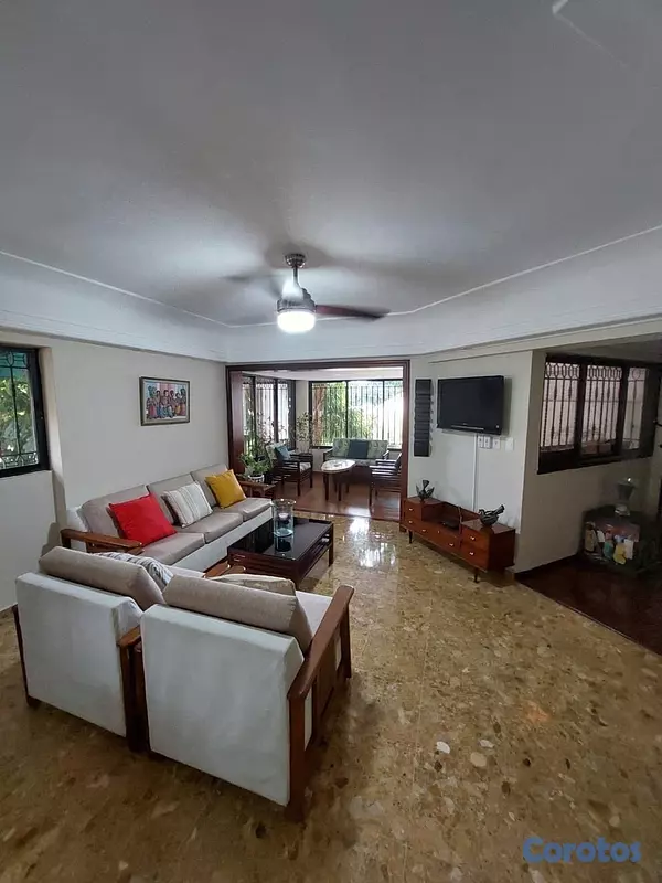 apartamentos - VENTA EN LA JULIA apartamento 3 hab., 2 baños, 2 parqueos, 2do. Nivel 4