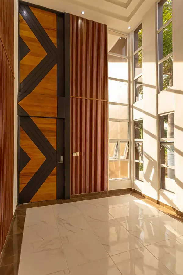 casas - Preciosa Casa de 3 Niveles Estilo Villa en Puerto Plata  6