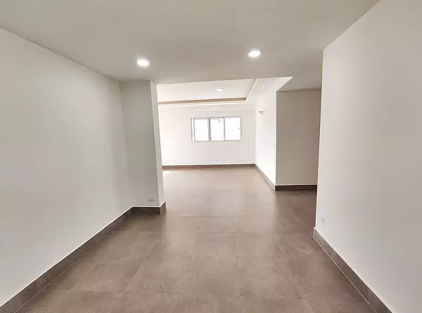 apartamentos - Apartamento 3er con 167 Mts2 en La Esmeralda  6