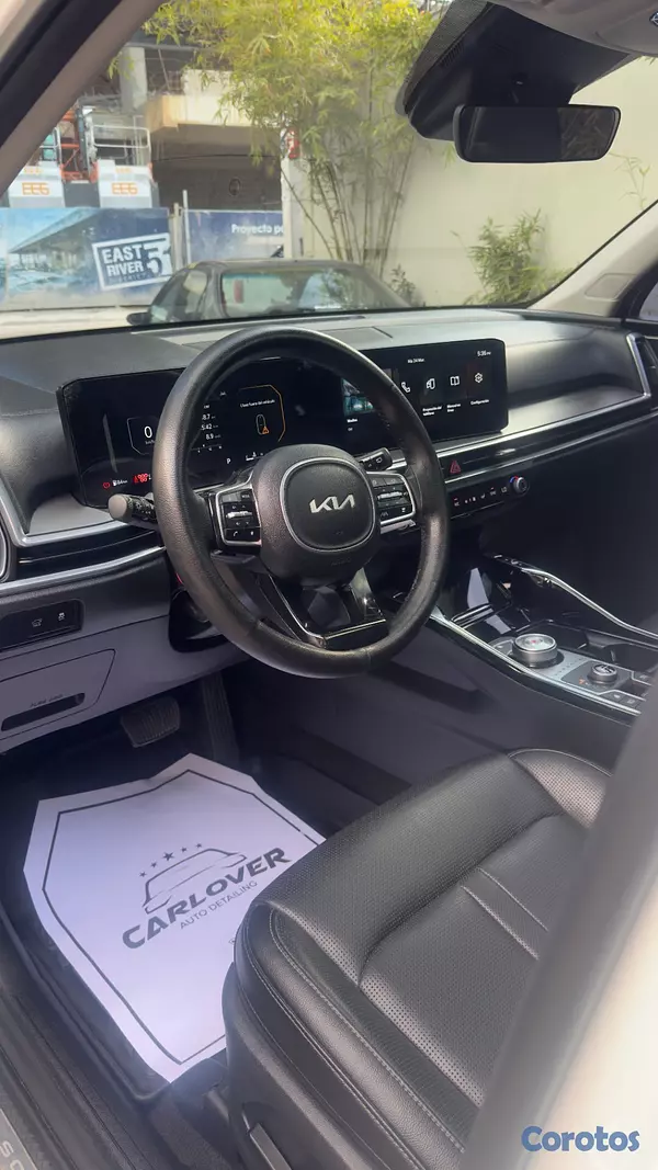 jeepetas y camionetas - Kia Sorento 2025 Limited 4
