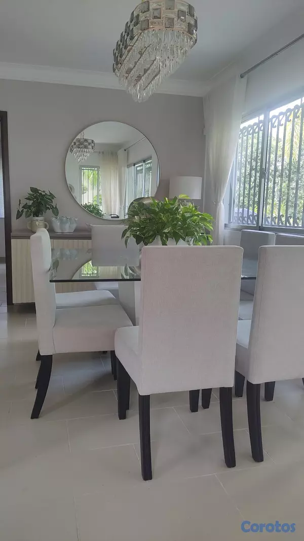 muebles y colchones - Comedor de 8 sillas 3