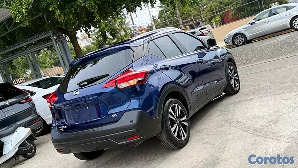 jeepetas y camionetas - 2020 Nissan Kicks SV CLEAN CARFAX 3