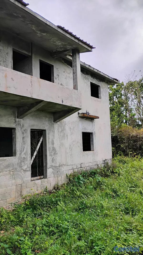 casas - gran oportunidad de inversión, amplia casa en obra gris.  5