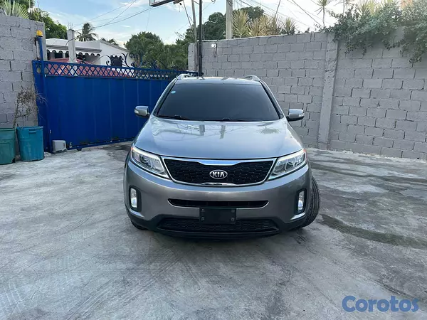 jeepetas y camionetas - KIA SORENTO GRIS 2015 5