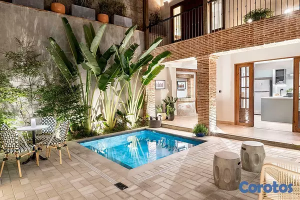 casas - En Venta y Alquiler Casa de Lujo Zona Colonial amueblada y Reformada 5