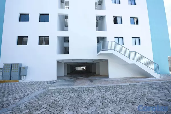 apartamentos - Centro de Bávaro en los Corales. Av. Alemania cerc 9