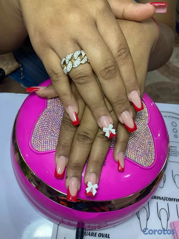 servicios profesionales - hago uñas acrílicas a domicilio pedicura manicura  3