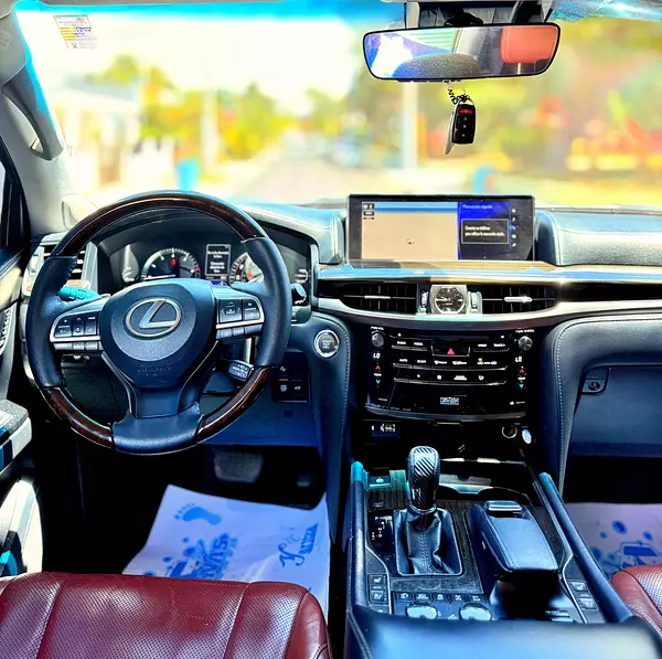 jeepetas y camionetas - lexus LX 570 2017  7