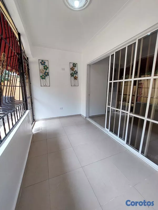 casas - venta de casa en Reparto los tres ojos Santo Domingo este  9