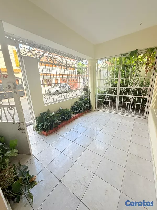 casas - venta de casa con 4 habitaciones en la autopista de san Isidro Santo Domingo 6