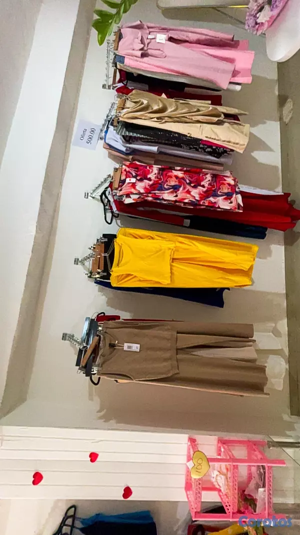 otros inmuebles - se vende todo lo de esta tienda de ropa  8