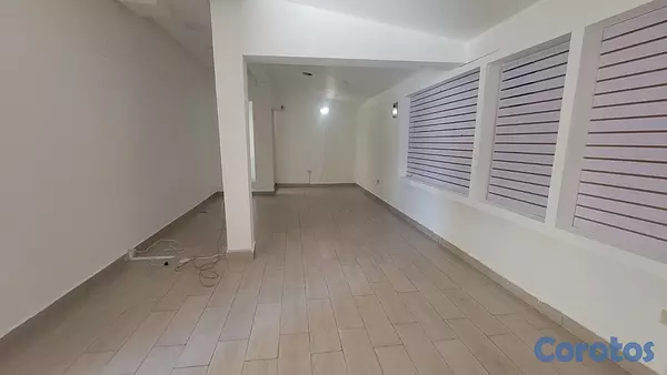 oficinas y locales comerciales - LOCAL COMERCIAL EVARISTO 5