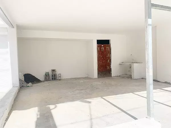 oficinas y locales comerciales - Local en Naco con terraza  6