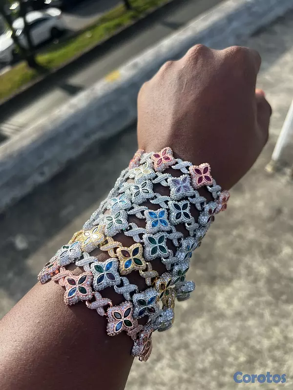 joyas, relojes y accesorios - Cadenas y pulseras LV material brass desde 3,000 en adelante  4