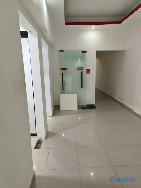 oficinas y locales comerciales - Local en Alquiler 250mt2 en PRIMER NIVEL en La Jul 7