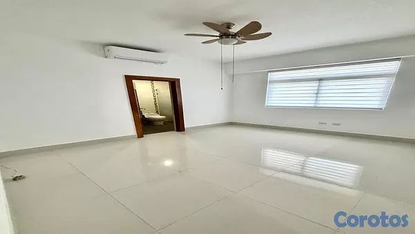 apartamentos - Alquiler de Apartamento de 3 Habitaciones (Linea blanca) Av. Sarasota. 5