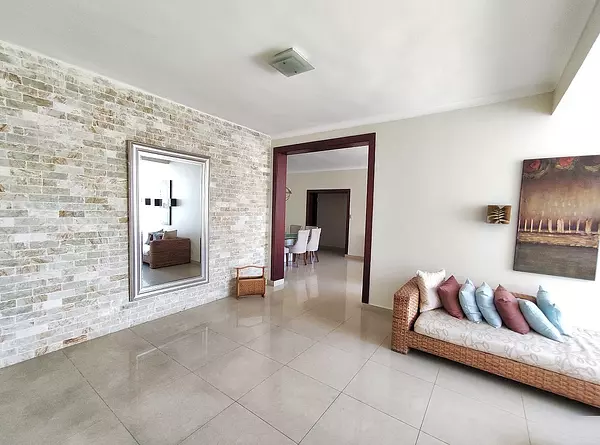 apartamentos - Segundo nivel de venta en La Rosaleda 8