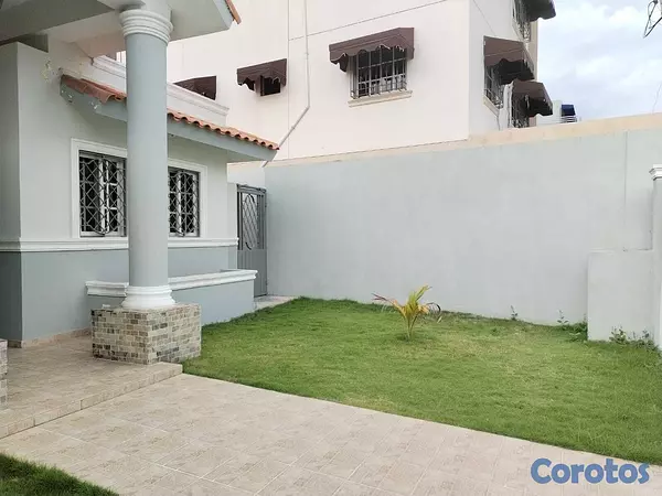 casas - Hermosa casa en venta: Avenida Independencia Urbanización Miramar.  4