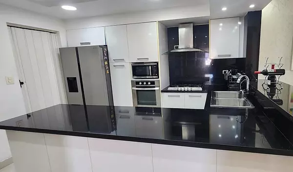 apartamentos -  apto en 8vo piso con hermosa vista a poco metros de Galería 360 9