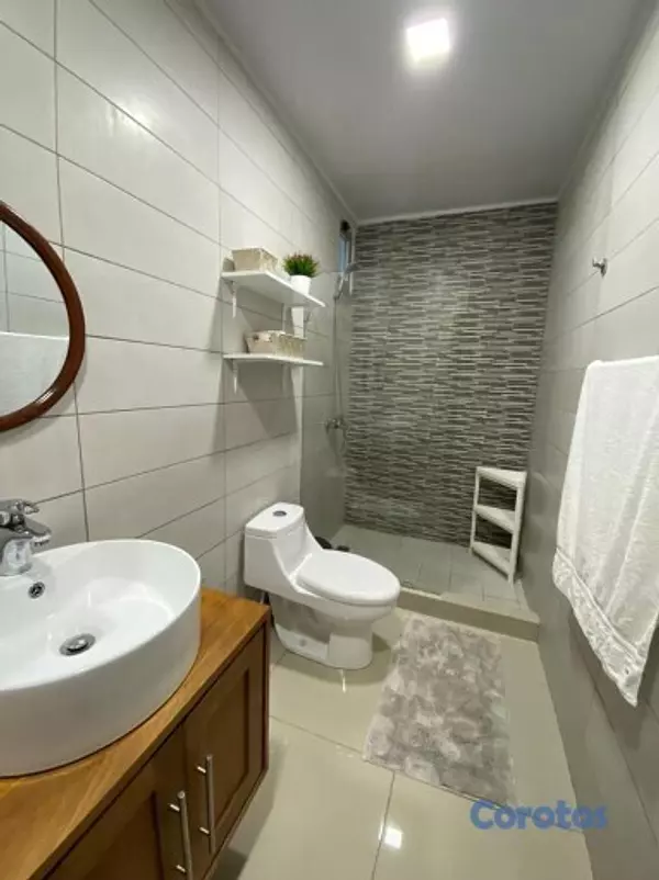 apartamentos - Confortable apartamento a 3 minutos de la playa caminando, súper mercados y mas 5