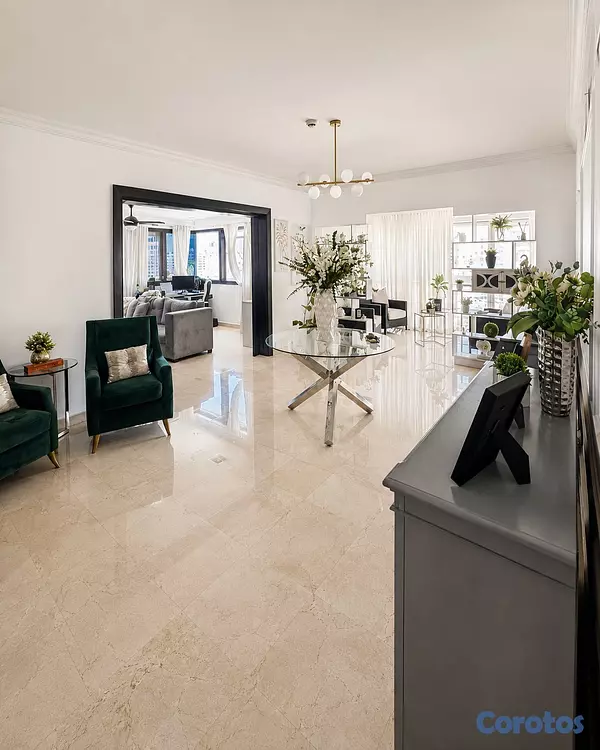 apartamentos - Apartamento amplio en venta en Ensanche Naco 2
