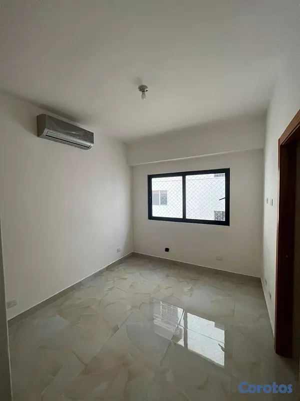 apartamentos - Apartamento con Linea Blanca en Naco 7