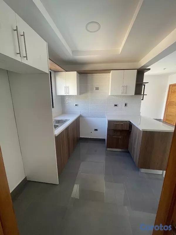 apartamentos - alquiló costa verde tres habitaciones 2 baños dos parqueos terraza servicio  8