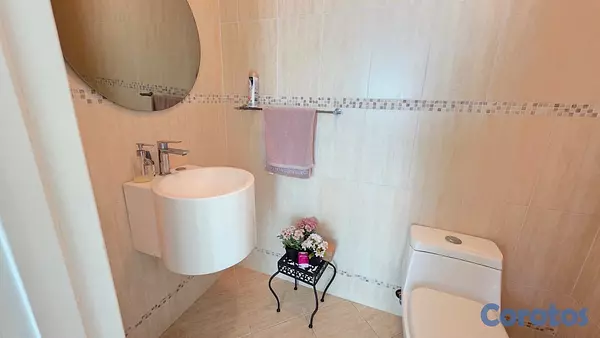apartamentos - vendo bella vista tres habitaciones amplias con baño dos parqueos estudio servi 14