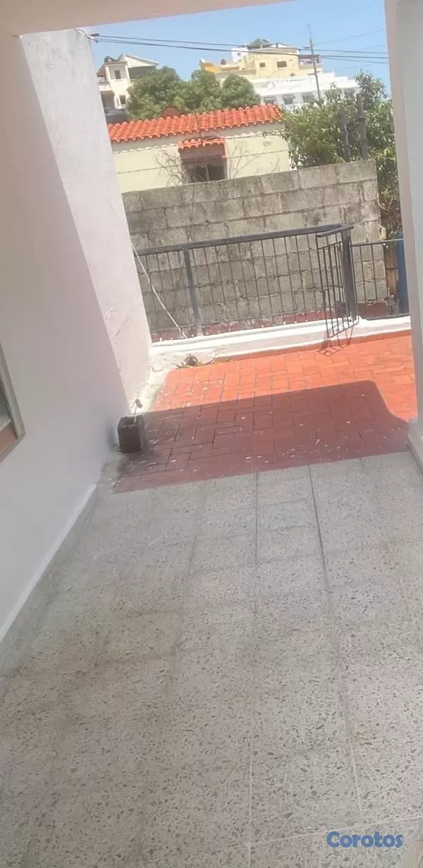apartamentos - Apartamento en Alquiler en Renacimiento. 2do piso. 10
