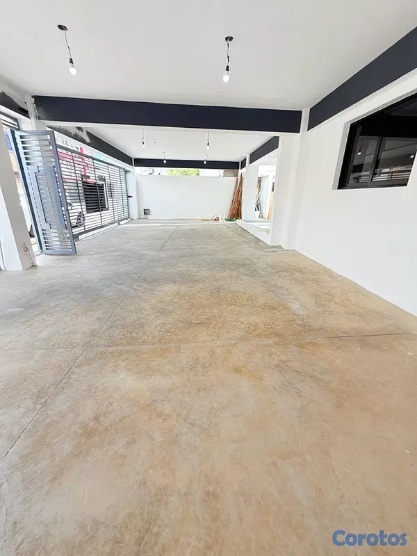 apartamentos - venta de apartamento primer piso con patio súper grande autopista de san Isidro  4