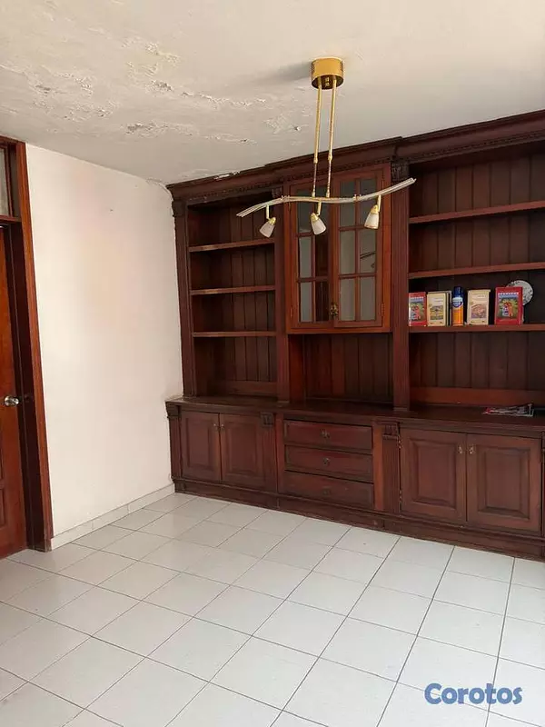casas - Casa duplex de 3 habitaciones en venta en Urb. Rea 3