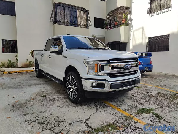 jeepetas y camionetas - Ford F150 XLT 2019 2