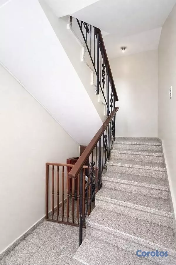 apartamentos - vendo los cacicazgos pis 4 tres habitaciones dos baño parqueo bancos seevicio 8