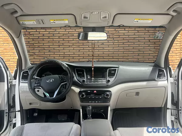jeepetas y camionetas - Hyundai Tucson SE2018 3