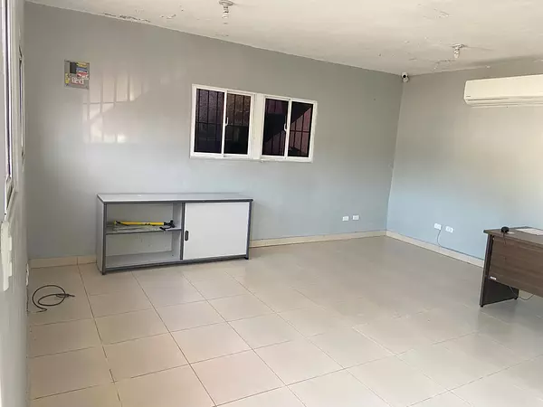 oficinas y locales comerciales - Solar comercial céntrico  3