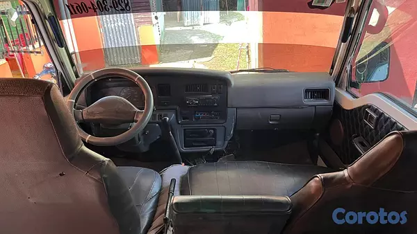 otros vehiculos - NISSAN SE VENDE VEHICULO PARA TRABAJO  1